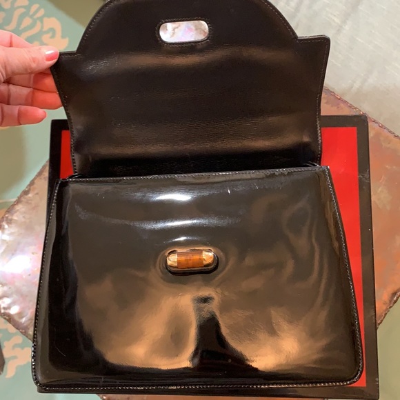 Gucci patent handbag *Authentic - Picture 10 of 15